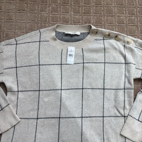 Ann Taylor Loft Windowpane Tunic Sweater Women's M Light Oatmeal Shoulder Button - Picture 2 of 8